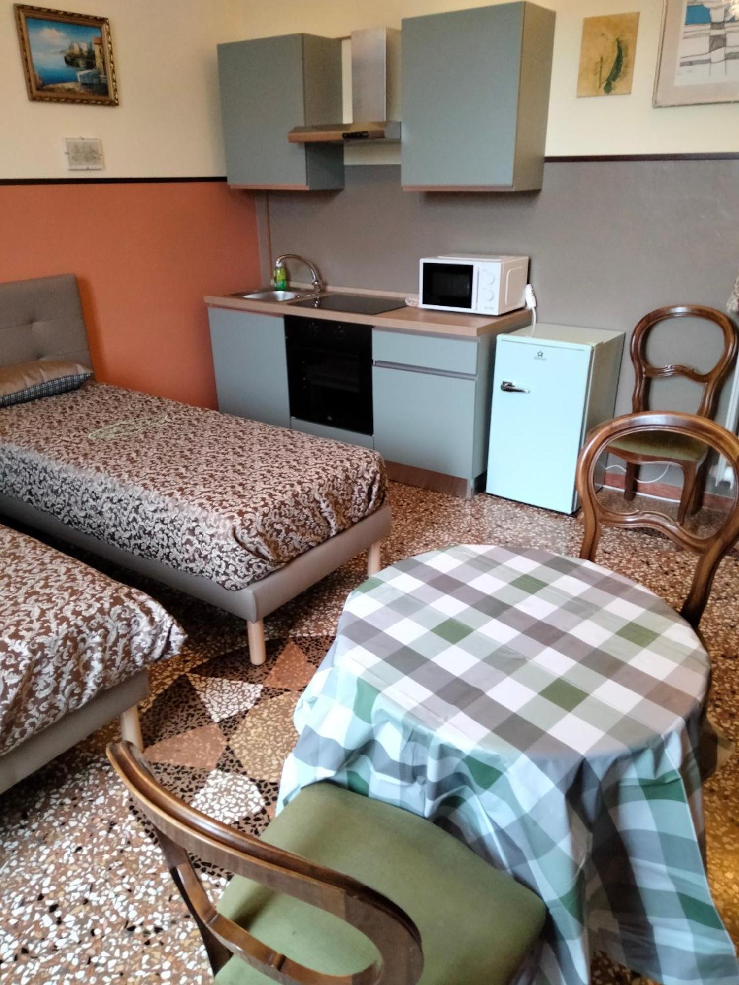 Sant'Orsola Palace - Rooms And Suites ボローニャ エクステリア 写真